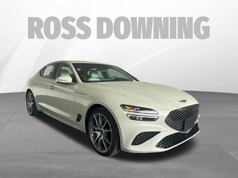 Used 2025 Genesis G70 2.5T image 3