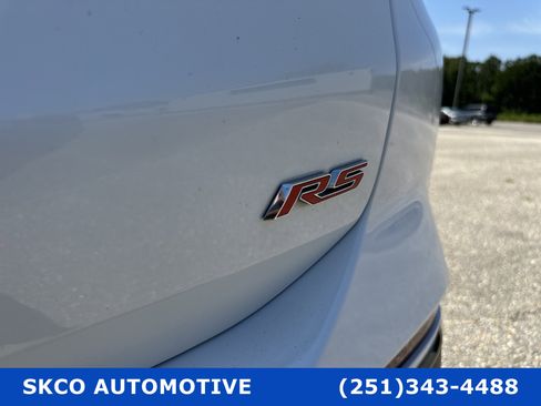 Used 2022 Chevrolet Equinox RS w/ Infotainment Package image 26