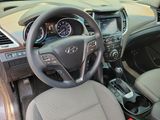 Used 2018 Hyundai Santa Fe SE image 2
