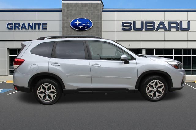 Used 2019 Subaru Forester Premium w/ All-Weather Package AWD/4WD image 12