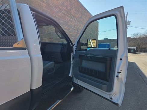 Used 2016 Ford F250 XL w/ Power Equipment Group image 15