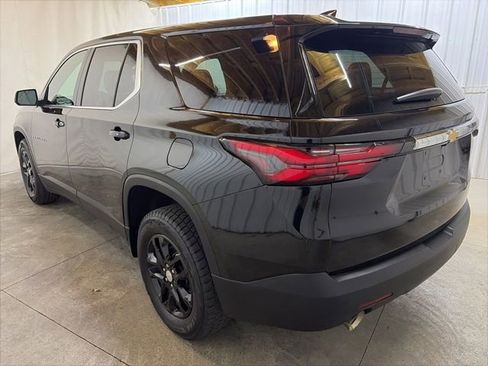 Used 2023 Chevrolet Traverse LS AWD/4WD image 8