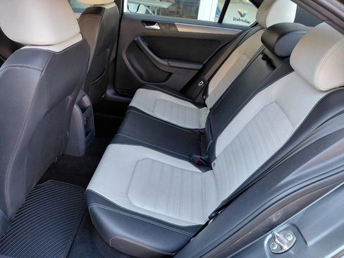 Used 2016 Volkswagen Jetta Sport image 10