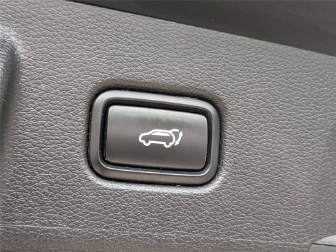 Used 2022 Kia Telluride EX w/ EX Premium Package FWD image 9
