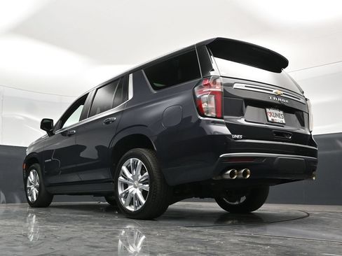 Used 2022 Chevrolet Tahoe High Country w/ Premium Package 2 AWD/4WD image 61