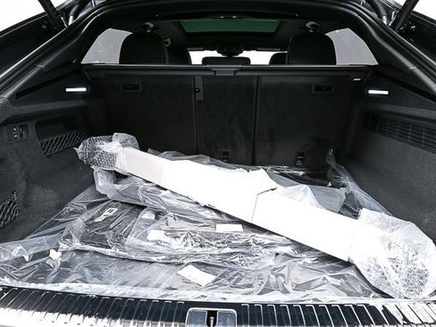 New 2025 Audi Q8 Premium Plus image 28