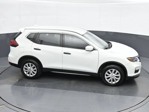 Used 2019 Nissan Rogue S AWD/4WD image 22