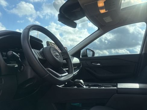 Certified 2024 Nissan Rogue SL w/ SL Premium Package FWD image 41