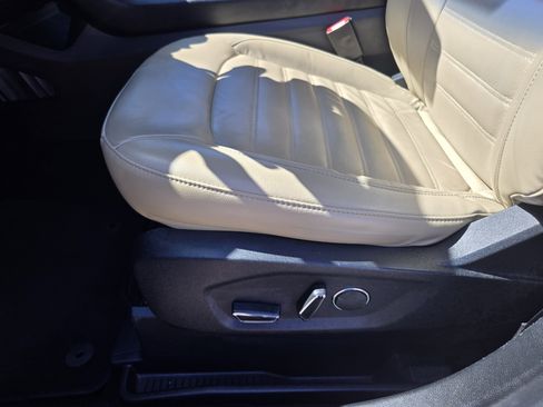 Certified 2017 Ford Edge SEL w/ Equipment Group 201A image 18