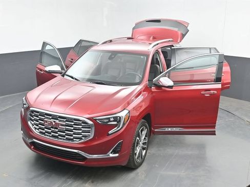 Used 2018 GMC Terrain Denali w/ Advanced Safety Package AWD/4WD image 49