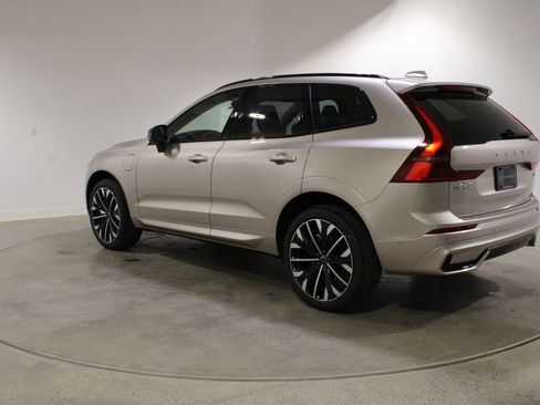 New 2026 Volvo XC60 T8 Ultra w/ Protection Package Premier AWD/4WD image 3