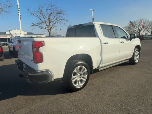 Used 2022 Chevrolet Silverado 1500 LTZ w/ LTZ Premium Package image 7