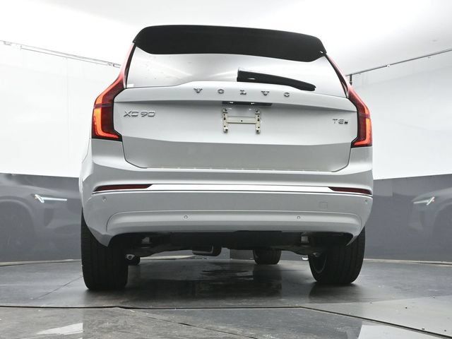 Used 2026 Volvo XC90 T8 Plus w/ Protection Package Premier AWD/4WD image 39