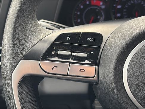 Used 2022 Hyundai Elantra SEL w/ Preferred Accessory Package image 25