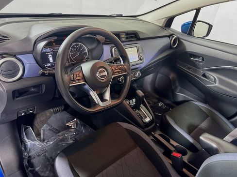 Used 2024 Nissan Versa SV FWD image 9