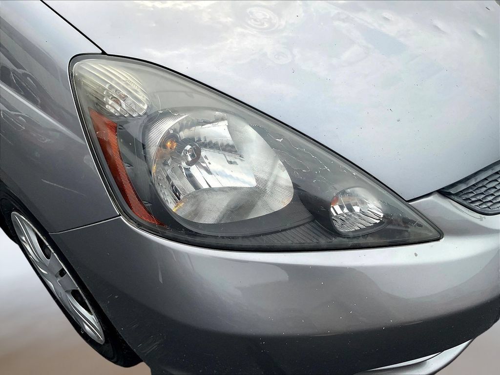 Used 2010 Honda Fit image 32