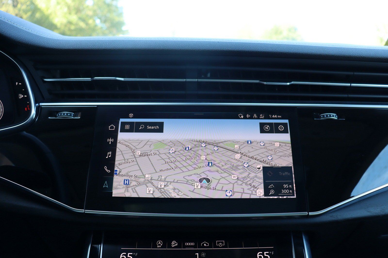 Used 2023 Audi Q8 Premium w/ Convenience Package AWD/4WD image 32