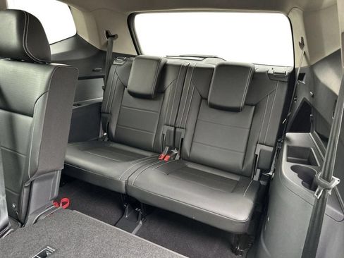 Used 2023 Volkswagen Atlas SE FWD image 24
