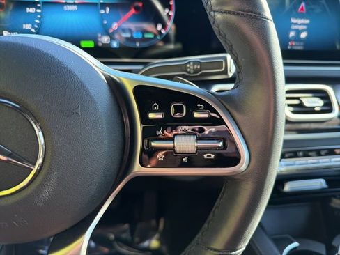 Used 2022 Mercedes-Benz GLS 450 4MATIC image 16