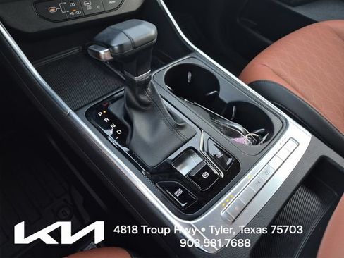 Certified 2025 Kia Carnival EX FWD image 44