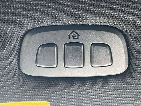 Used 2020 Ford F150 Platinum w/ Equipment Group 701A Luxury image 29