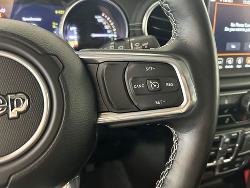 Used 2023 Jeep Wrangler Unlimited Sahara w/ Cold Weather Group AWD/4WD image 14