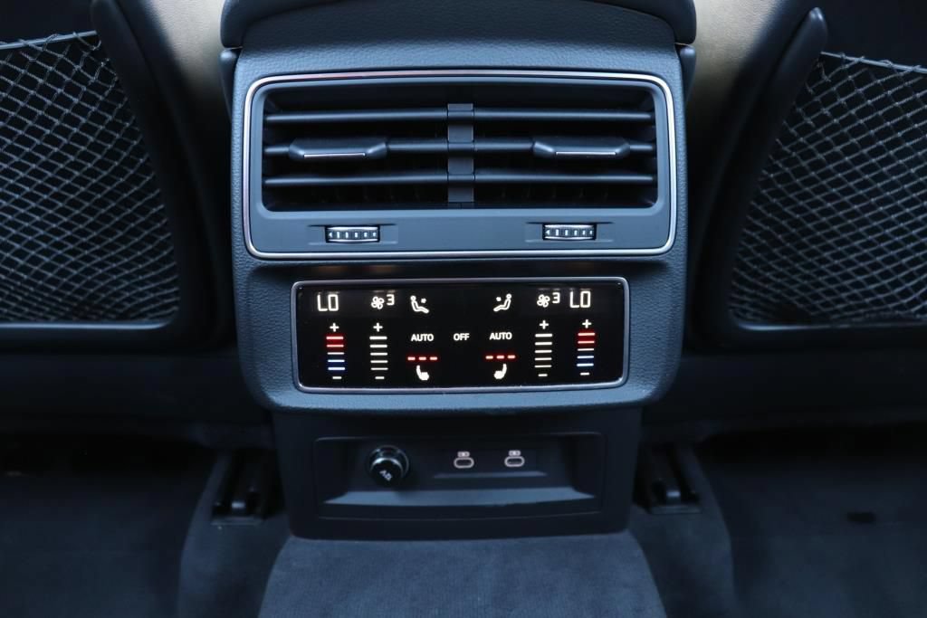 Used 2023 Audi SQ8 Prestige AWD/4WD image 67