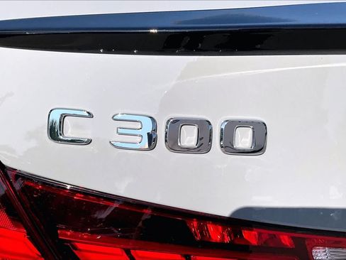 Used 2025 Mercedes-Benz C 300 4MATIC Sedan image 31