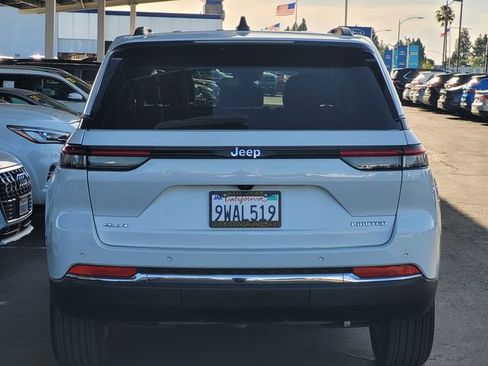 Certified 2023 Jeep Grand Cherokee Limited AWD/4WD image 5