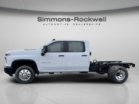 New 2026 Chevrolet Silverado 3500 W/T AWD/4WD image 4