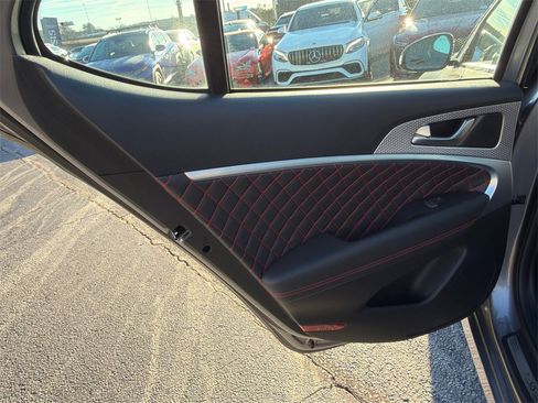 Used 2023 Genesis G70 3.3T w/ Sport Prestige Package image 22