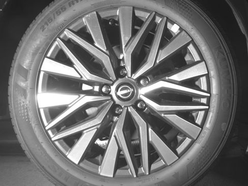 Used 2025 Nissan Altima 2.5 SV FWD image 15