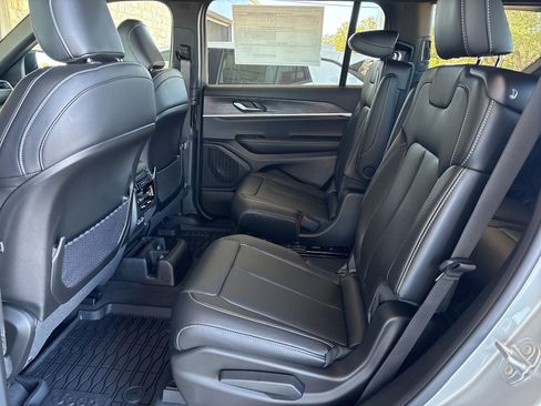 New 2025 Jeep Grand Cherokee L Limited w/ Trailer Tow Package image 12