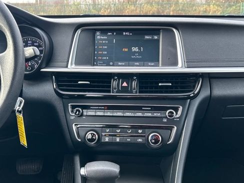 Used 2020 Kia Optima LX image 22
