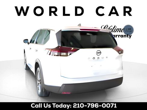 Used 2025 Nissan Rogue S FWD image 5
