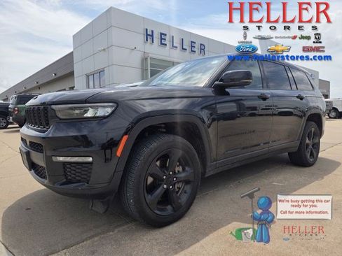 Used 2024 Jeep Grand Cherokee L Limited w/ Black Appearance Package AWD/4WD image 1