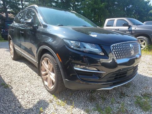 Used 2019 Lincoln MKC Reserve image 1