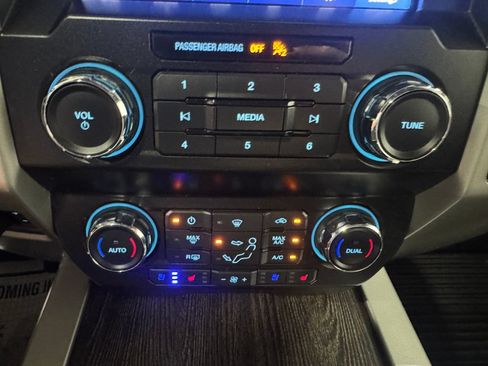 Used 2021 Ford F250 Lariat AWD/4WD image 35