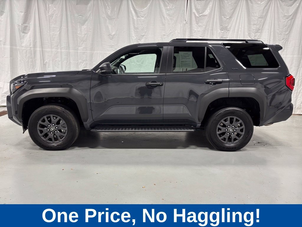 Used 2026 Toyota 4Runner SR5 AWD/4WD image 4