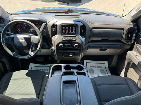 Used 2022 Chevrolet Silverado 1500 Custom RWD image 18