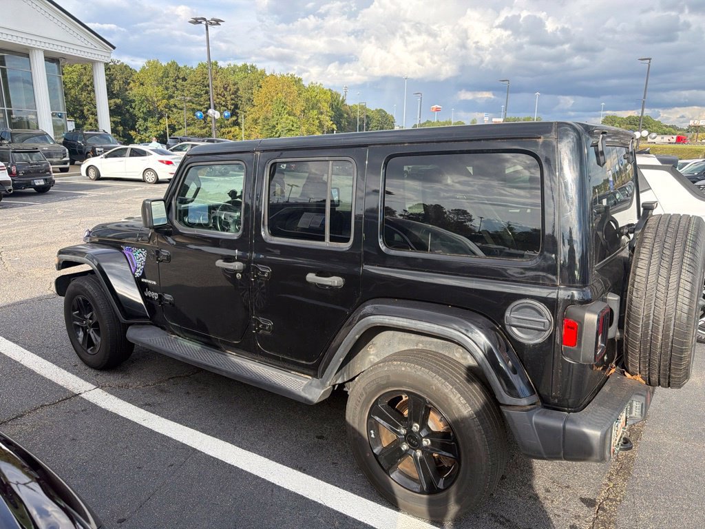 Used 2020 Jeep Wrangler Unlimited Sahara AWD/4WD image 3