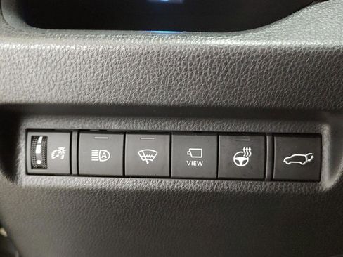 Used 2022 Toyota RAV4 XSE image 17