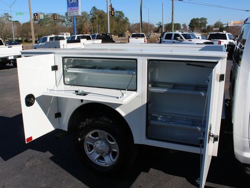 Used 2024 RAM 2500 Tradesman AWD/4WD image 17