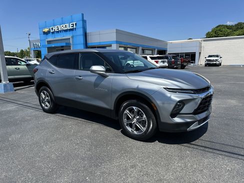 Certified 2023 Chevrolet Blazer LT FWD image 1