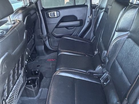 Used 2022 Jeep Gladiator Mojave w/ Cold Weather Group image 14