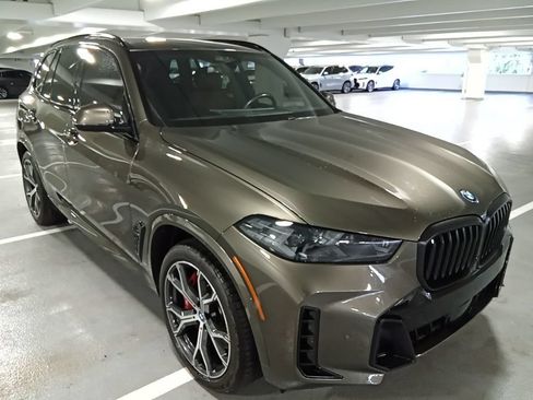 Used 2024 BMW X5 xDrive50e w/ Executive Package AWD/4WD image 3
