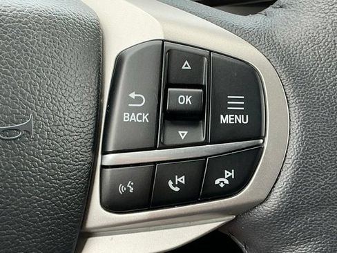 Used 2024 Ford Explorer XLT w/ Equipment Group 202A AWD/4WD image 34