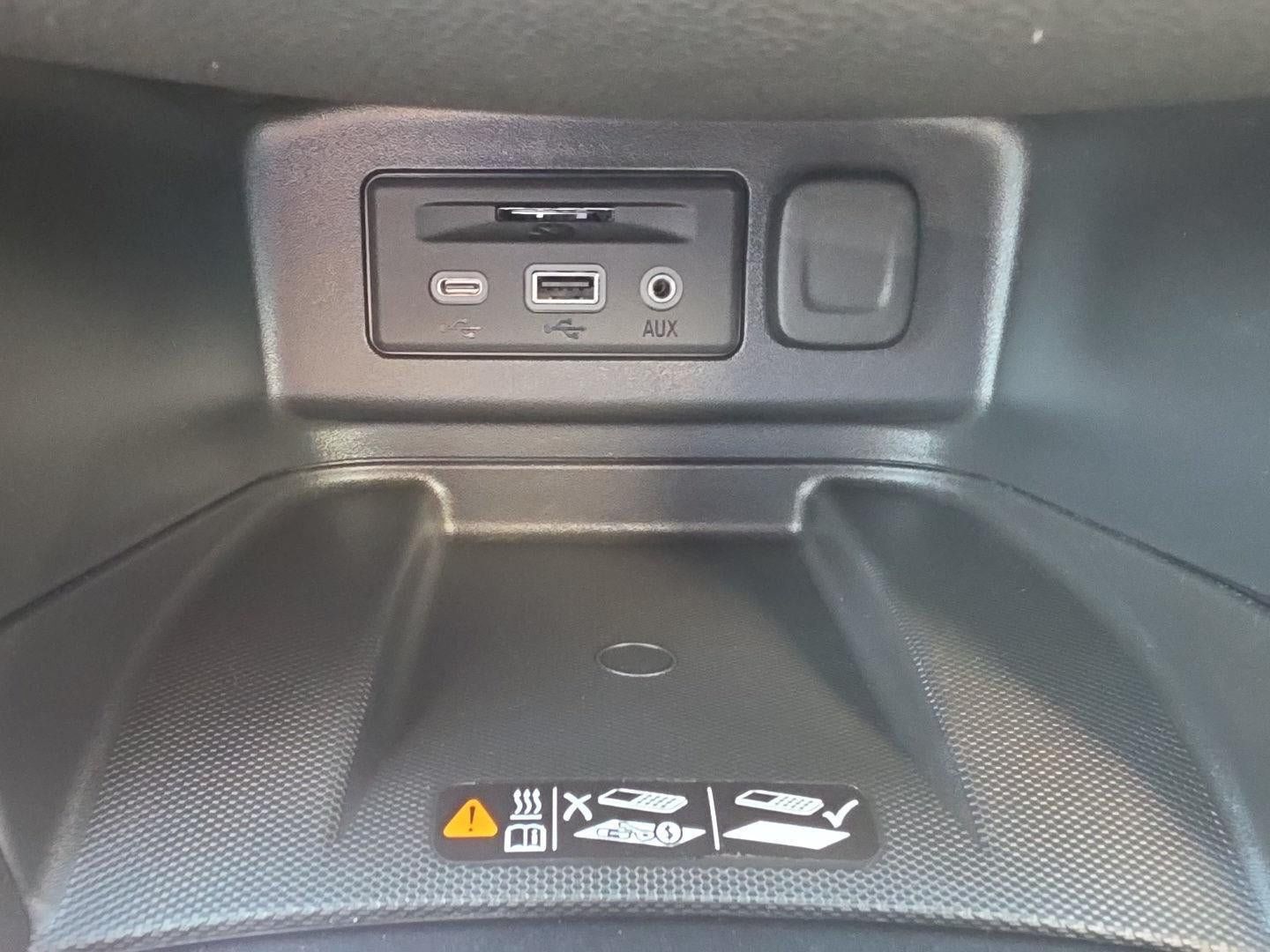 Used 2022 Chevrolet Equinox Premier w/ Redline Edition AWD/4WD image 22
