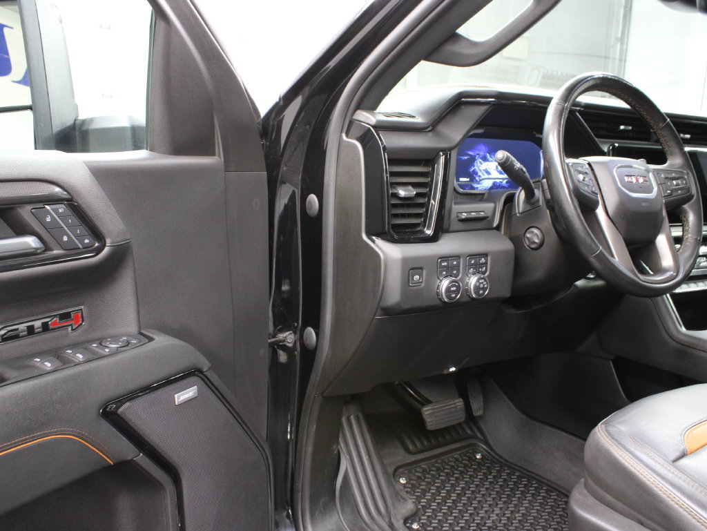 Used 2024 GMC Sierra 1500 AT4 w/ Technology Package AWD/4WD image 65