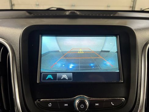 Used 2018 Chevrolet Equinox LT AWD/4WD image 12